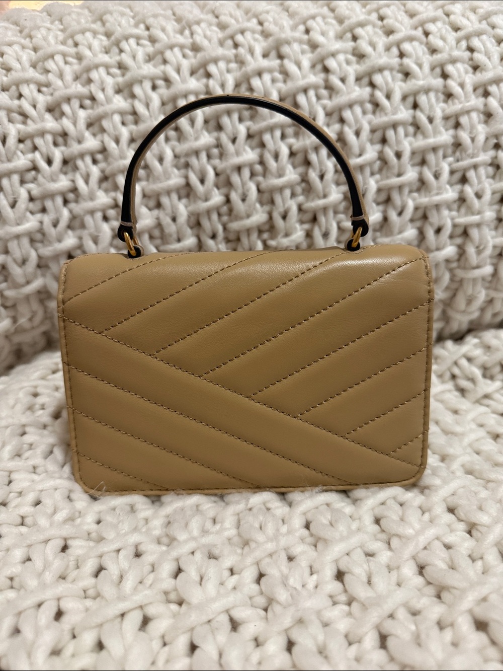 Tory Burch Beige Quilted Mini Top-Handle Bag with Gold Logo - Picture 2 of 3